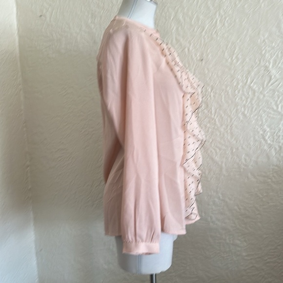 Chico’s Light Pink Black Dot Ruffle Front Blouse Top 0 NWT - Picture 6 of 10